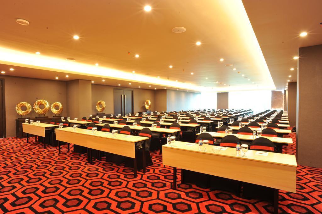 Aria Centra 4*
